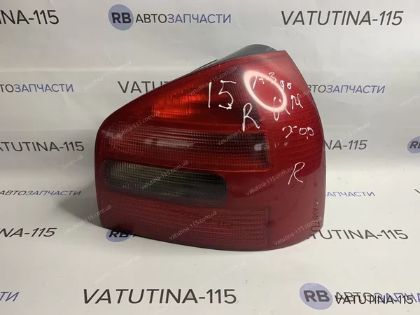 Ліхтар задній R