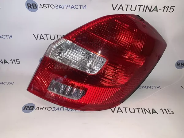 Ліхтар задній R HB/Kombi