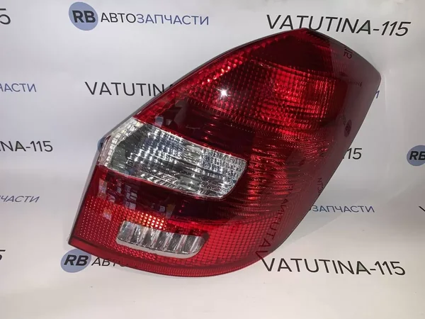 Фонарь задний R HB/Kombi