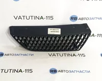 Решетка бампера верхн. R (черн.)