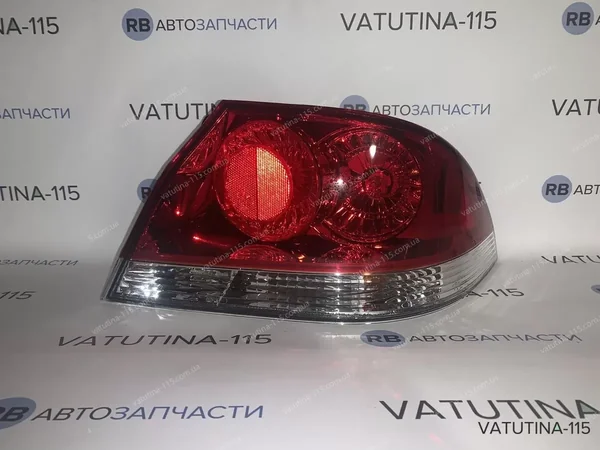Ліхтар задній R (червоно-біл.)