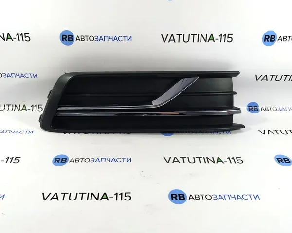 Решітка бампера R без отв. против. + хром