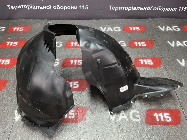 Подкрылок передний L