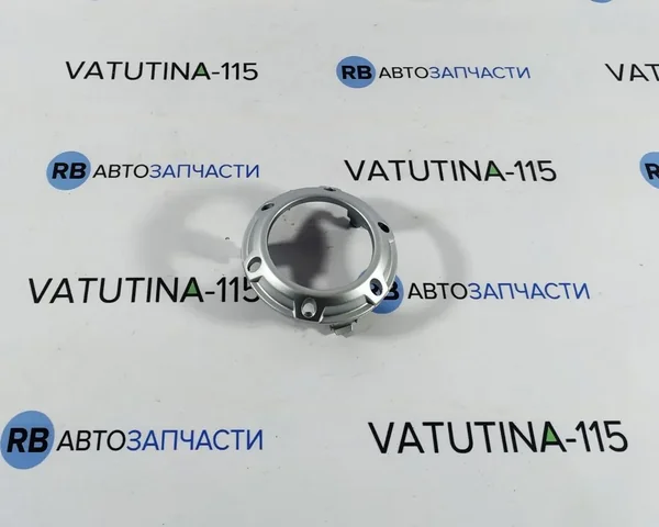 Рамка (окуляр) противотуманной фари L = R