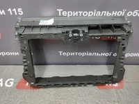 Панель передня