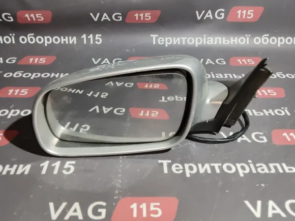 Дзеркало L (англ)