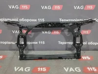 Панель передня