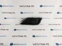 Решітка бампера R + парктр.