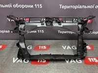 Панель передняя