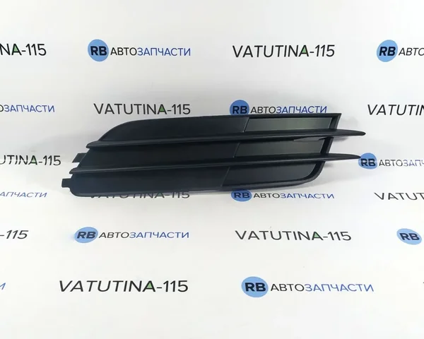 Решітка бампера R