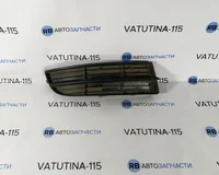 Решітка бампера R -пр/тум.