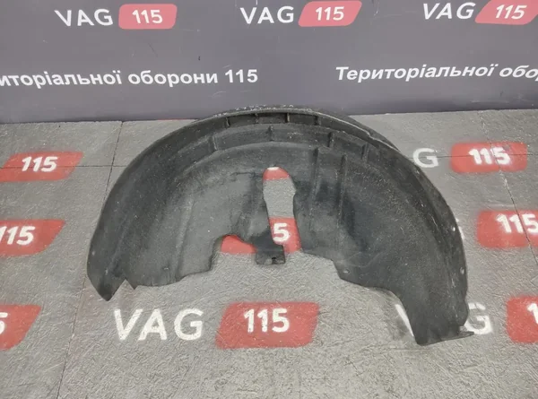 Подкрылок задний L