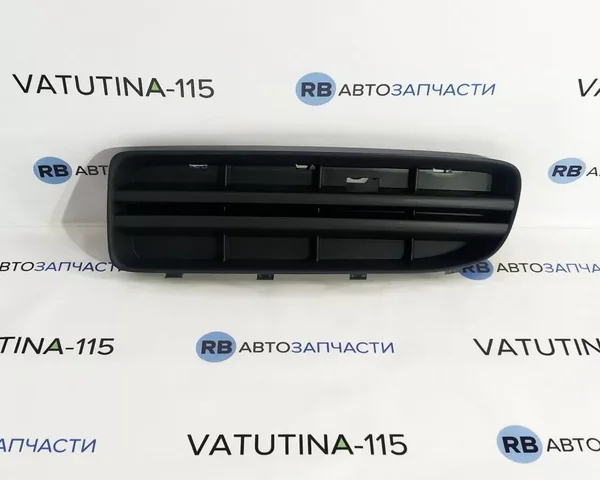 Решітка бампера L 1,8T