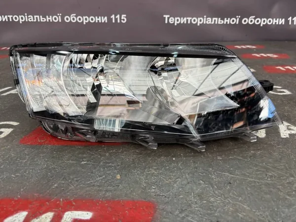 Фара основная R